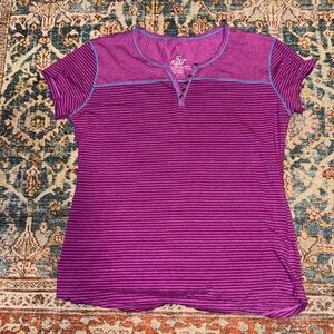 Kuhl ( Born in the Mountains) large Tee shirt purple and blue striped